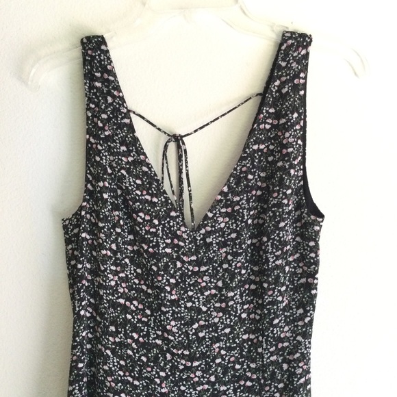 LULU’S NWT Maxi Floral Print V-Neck Dress Black Size Small - Picture 2 of 14